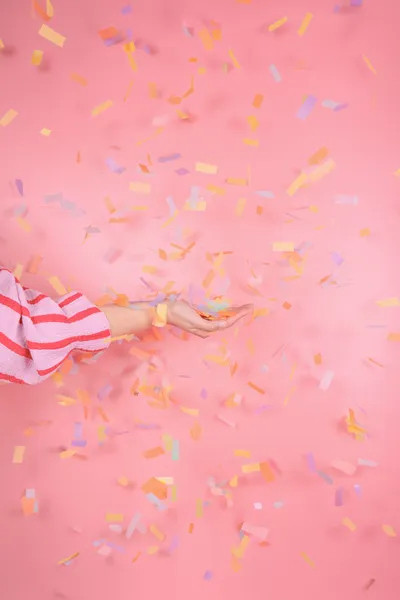 Izstrelitvene konfete – pastelni trakovi, 20 cm