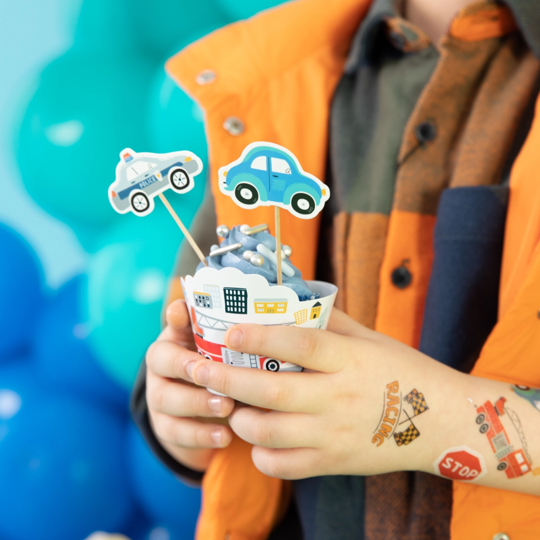 Decoruri pentru tort și brioșe Cars – 8 buc.