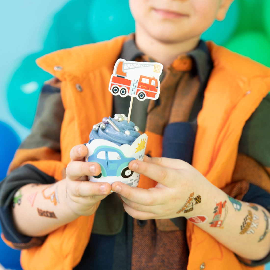 Decoruri pentru tort și brioșe Cars – 8 buc.