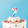 Lumânare aniversară colorată, cifra 7