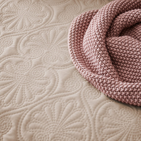 Béžový prehoz na posteľ Leila 220x240 cm