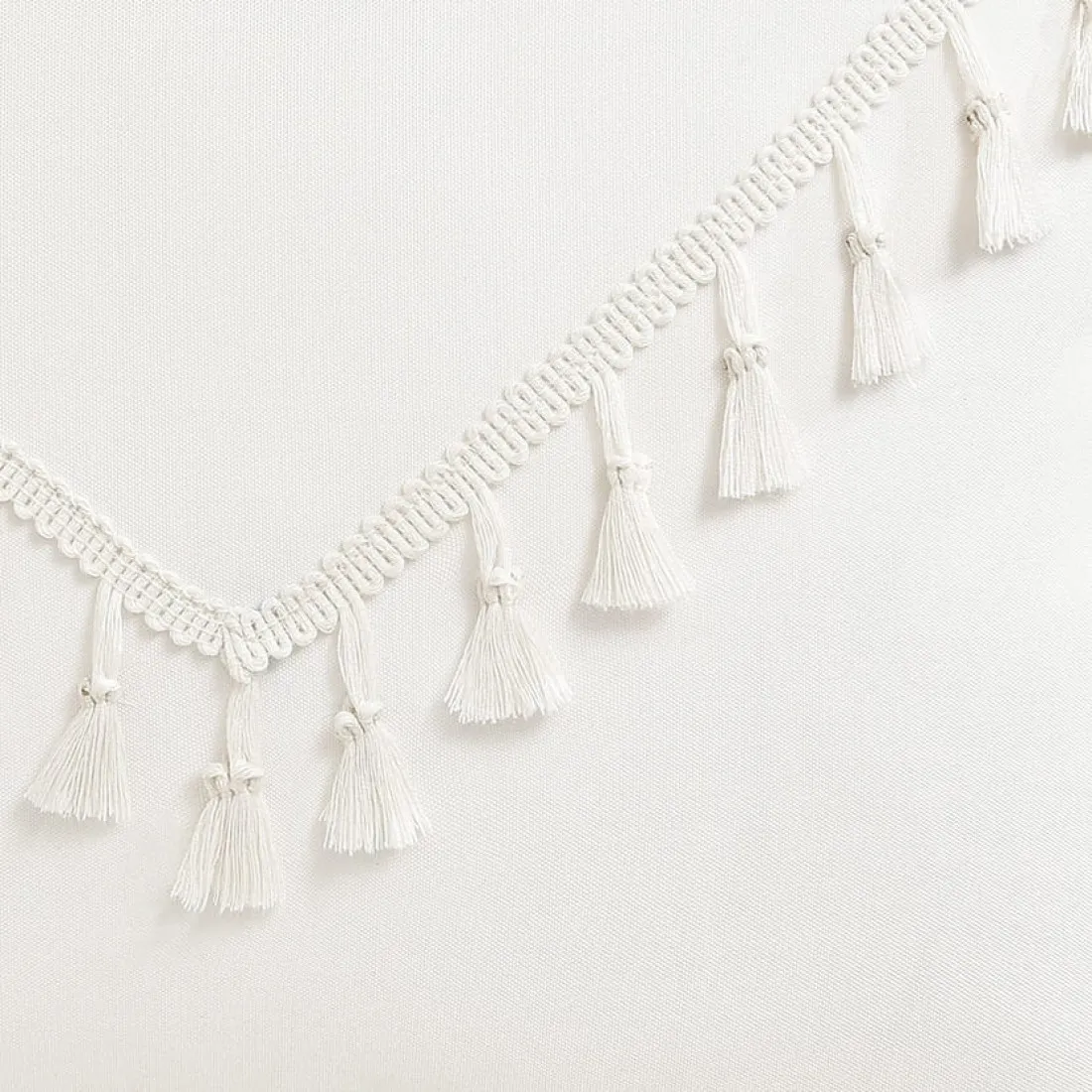 Obliečka na vankúš Chloe 45x45 cm - biela