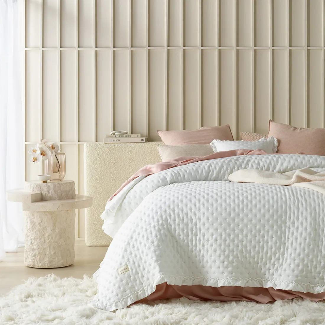Prehoz na posteľ Molly - biely 240x260 cm