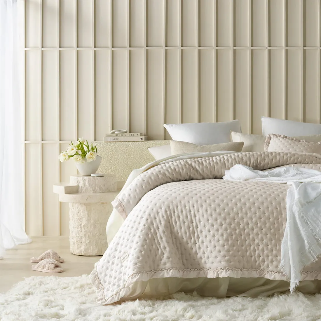 Prehoz na posteľ Molly - krémový 240x260 cm