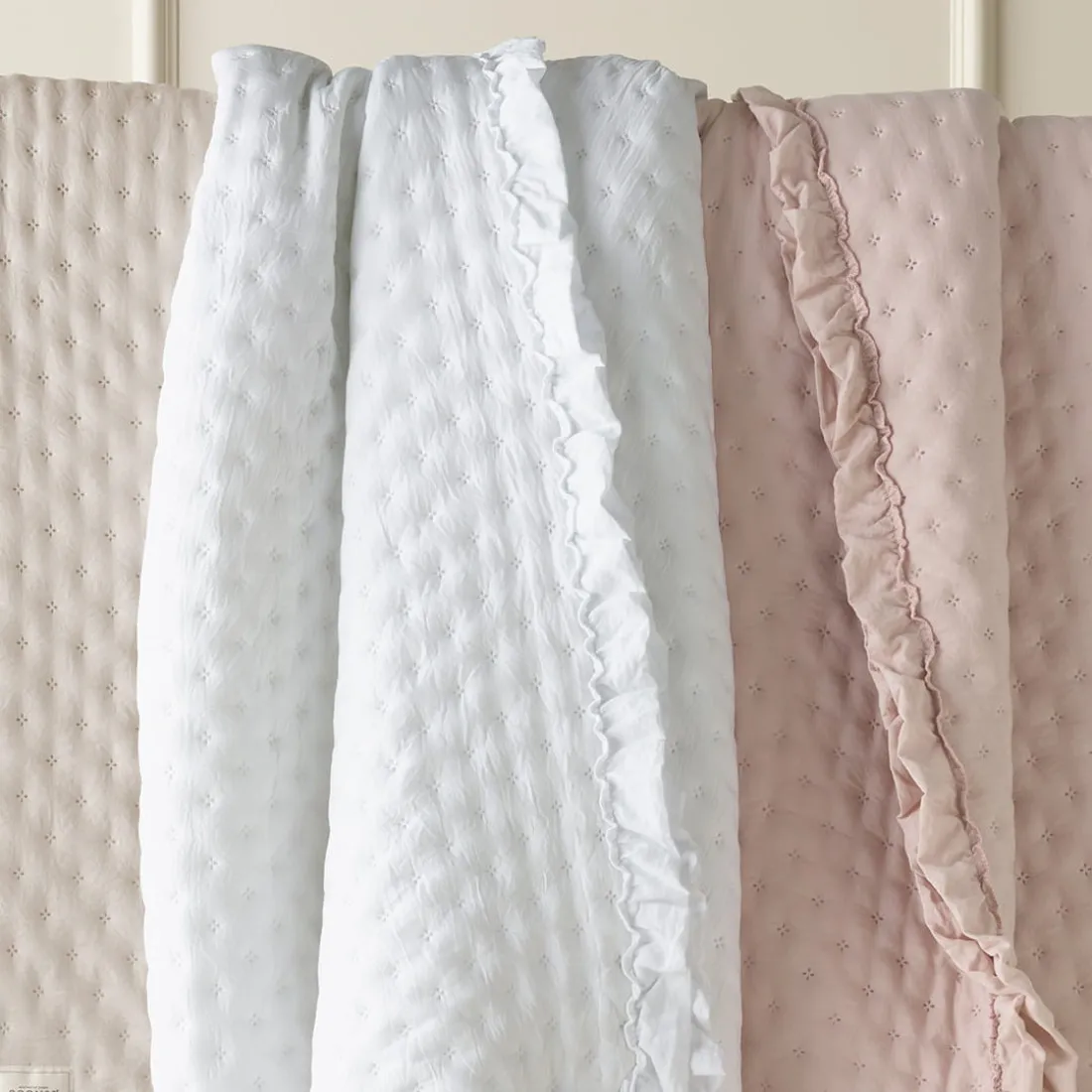 Prehoz na posteľ Molly - púdrovo ružový 220x240 cm