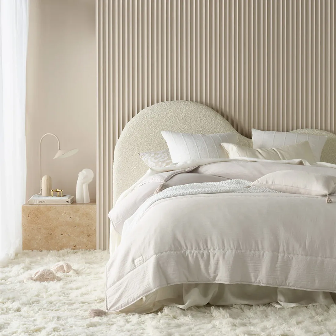 Prehoz na posteľ Noemi - béžový 200x220 cm