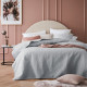 Svetlo sivý prehoz na manželskú posteľ Leila 200x220 cm
