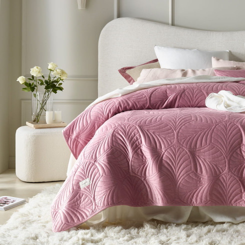 Velúrový prehoz na posteľ Feel - ružový 170x210 cm Velúrový prehoz na posteľ Feel - ružový 170x210 cm