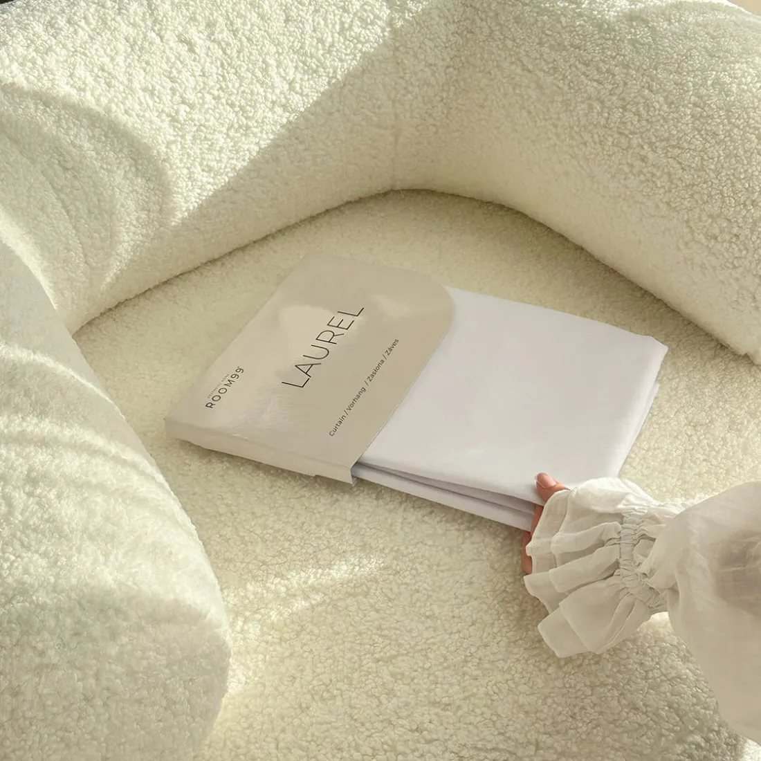 Zatemňujúci záves LAUREL - biely 140x280 cm - uchytenie dekoračné kolieska