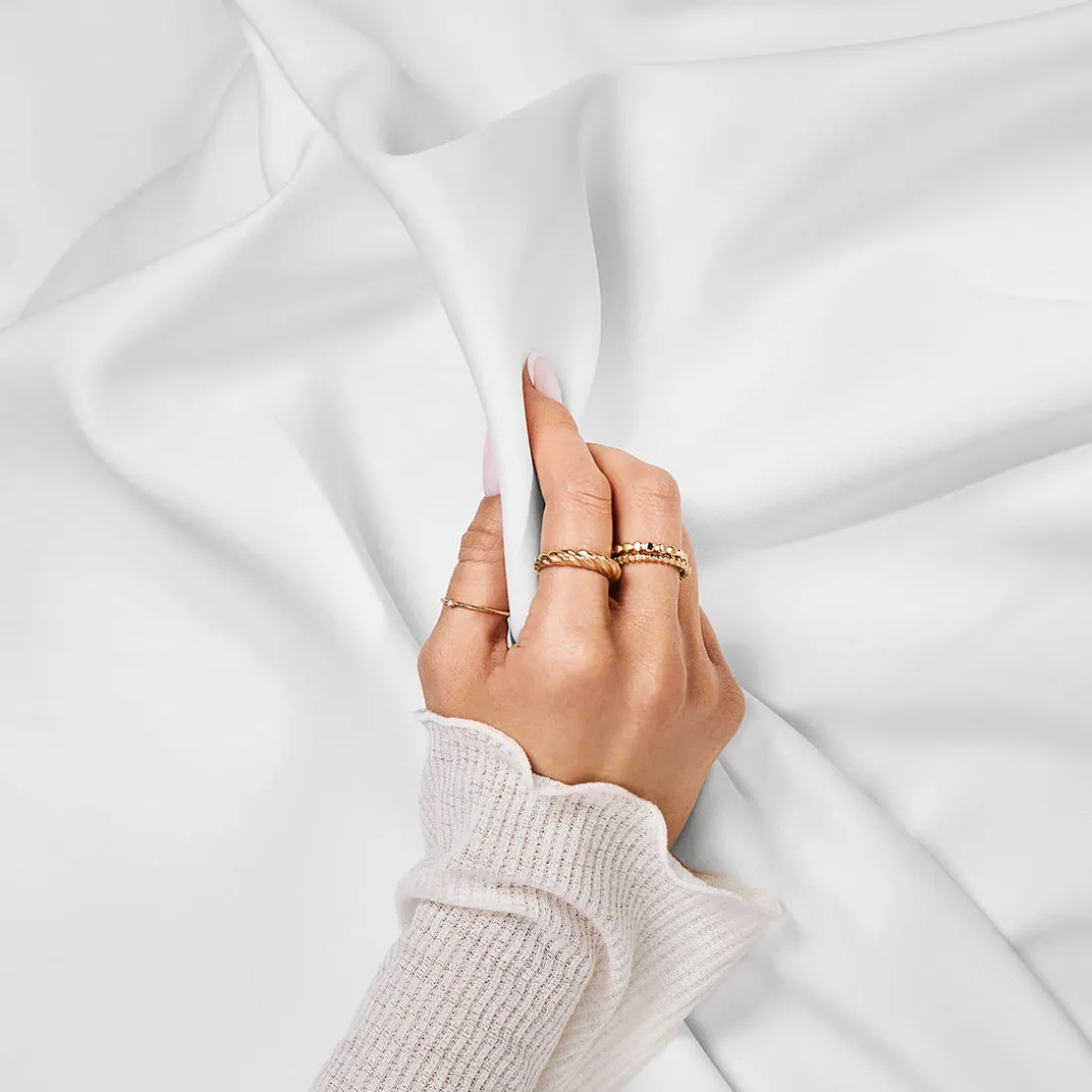 Zatemňujúci záves LAUREL - biely 140x280 cm - uchytenie dekoračné kolieska