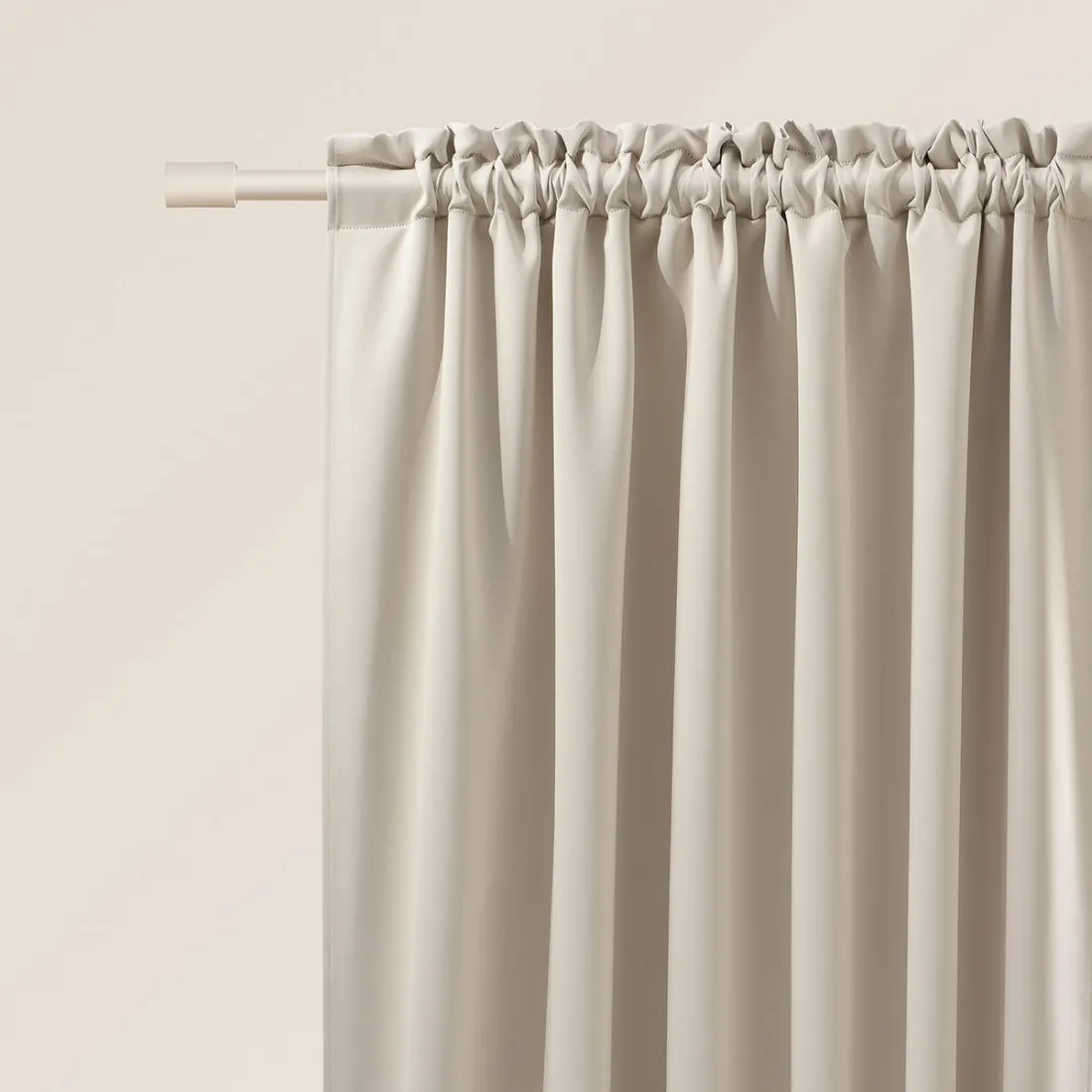 Zatemňujúci záves LAUREL - krémový 140x250 cm - uchytenie riasiaca páska