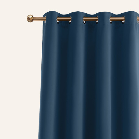 Zatemňujúci záves LAUREL - Dark blue 140x280 cm - uchytenie dekoračné kolieska Zatemňujúci záves LAUREL - Dark blue 140x280 cm - uchytenie dekoračné kolieska