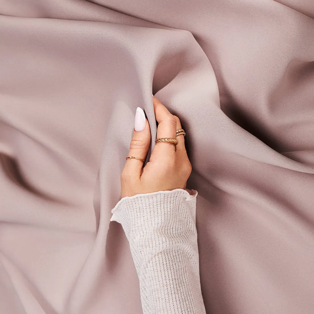 Zatemňovací závěs LAUREL - pudrově růžový 140x280 cm - nástavec s ozdobnými kolečky