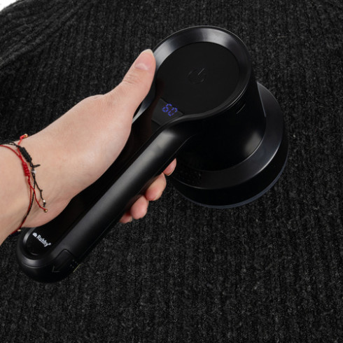 Bezdrátový odstraňovač žmolků, černý