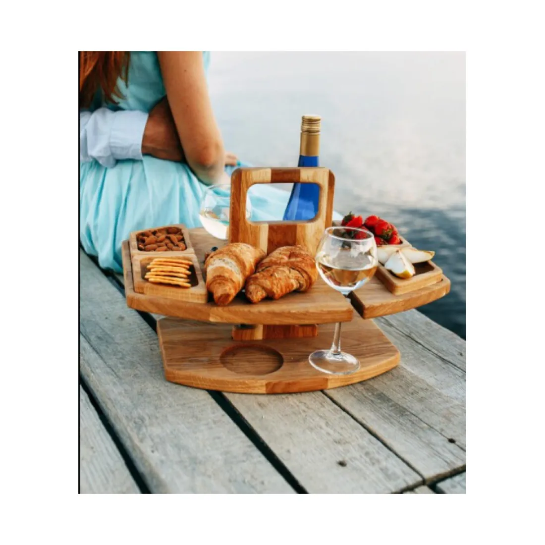Dřevěný podnos na sklenice, víno a občerstvení - přenosný