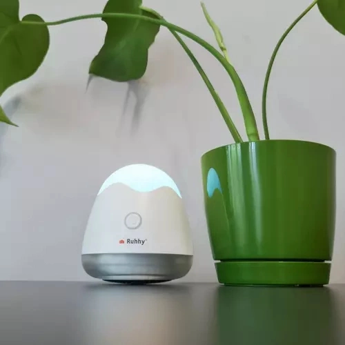 Odžmolkovač oblečenia Ruhhy so svetlom 2v1, biely