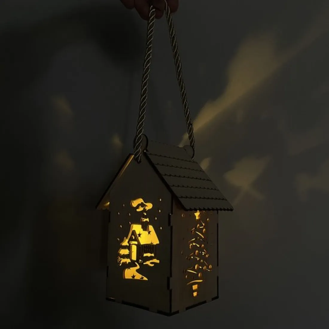 Vianočný LED lampáš - drevený