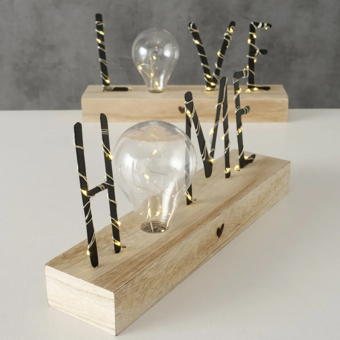 LED nápis LOVE 30 cm