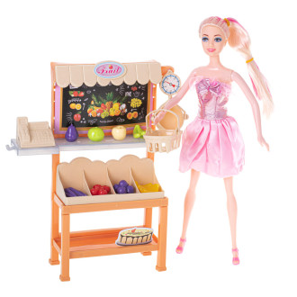 Bábika v supermarkete s potravinami - ružová