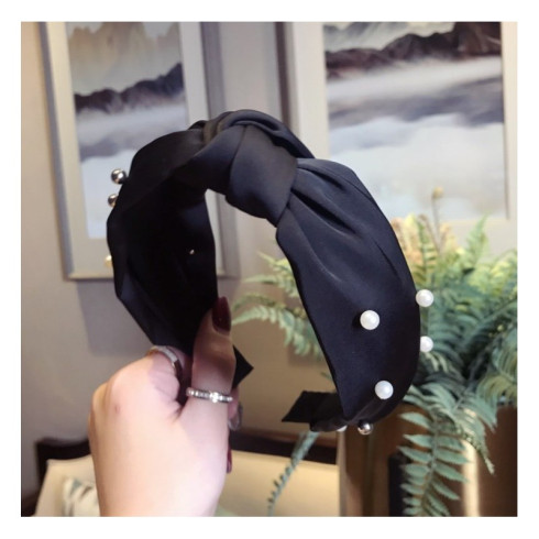 Čelenka s perlami - černá