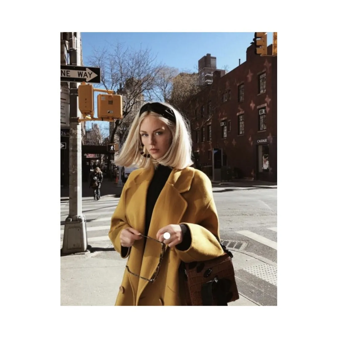 Čelenka s perlami - čierna