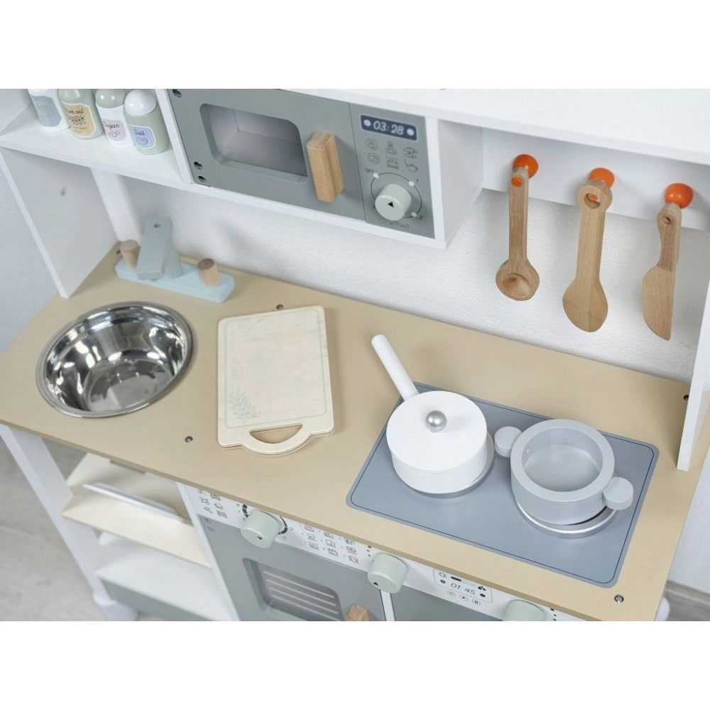 Dětská kuchyňka dřevěná s příslušenstvím