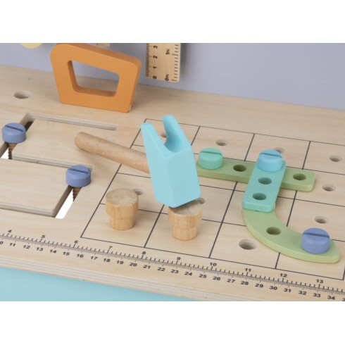 Dřevěná dětská dílna s kompresorem