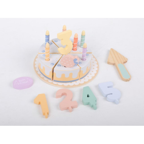 Dřevěný narozeninový dort pro děti