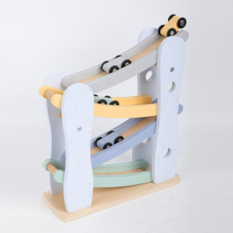 Dřevěná závodní dráha se 4 autíčky