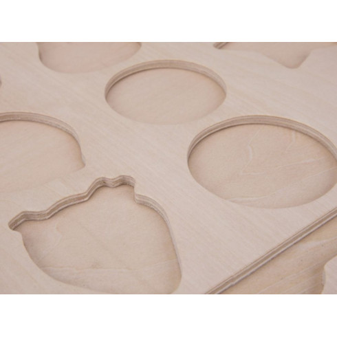 Drevené ovocie na krájanie