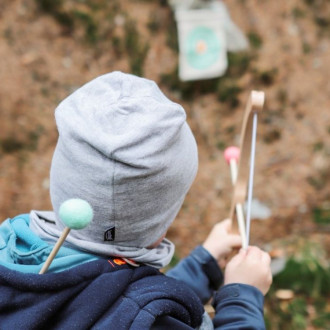 Drevený luk so šípmi a terčom