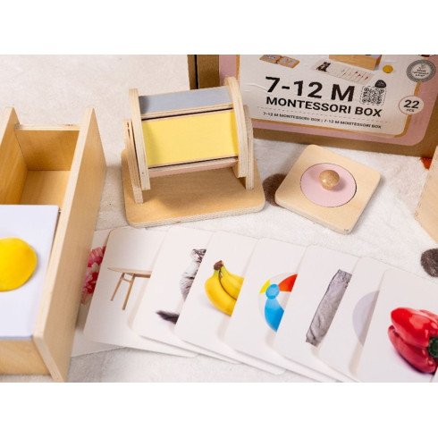 Dřevěný Montessori edukační box pro miminka 7–12 měsíců