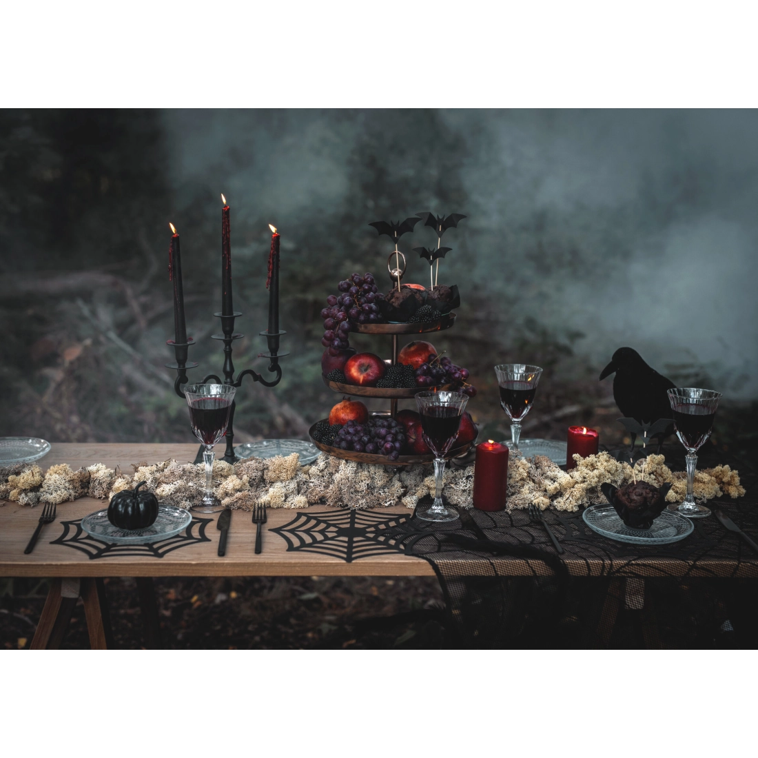 Lumânări negre care „sângerează” 25 cm – set 3 buc., efect de sânge care se scurge