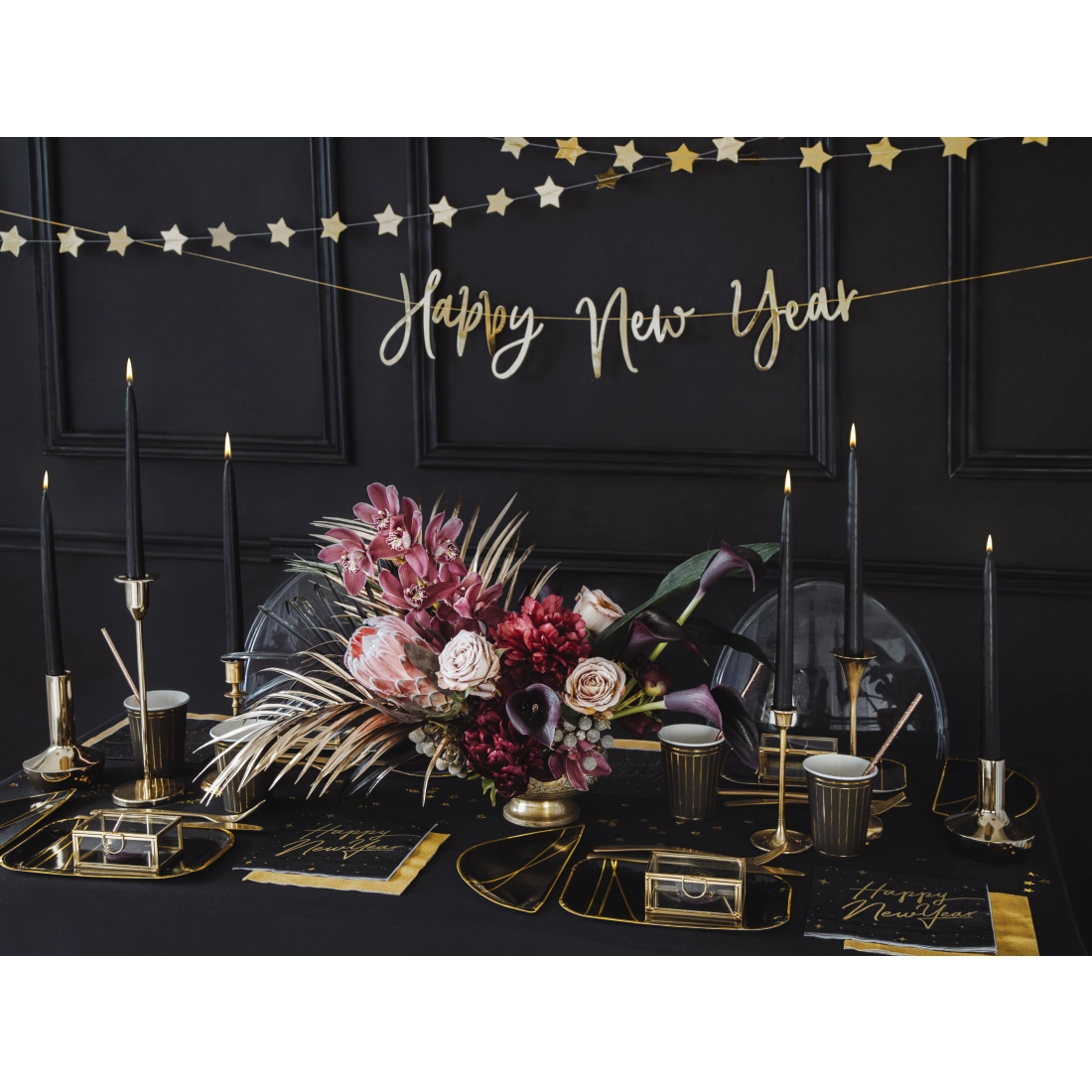 Fekete matt gyertyák gyertyatartóba, 24 cm – 10 darabos készlet, 5 órás égési idő