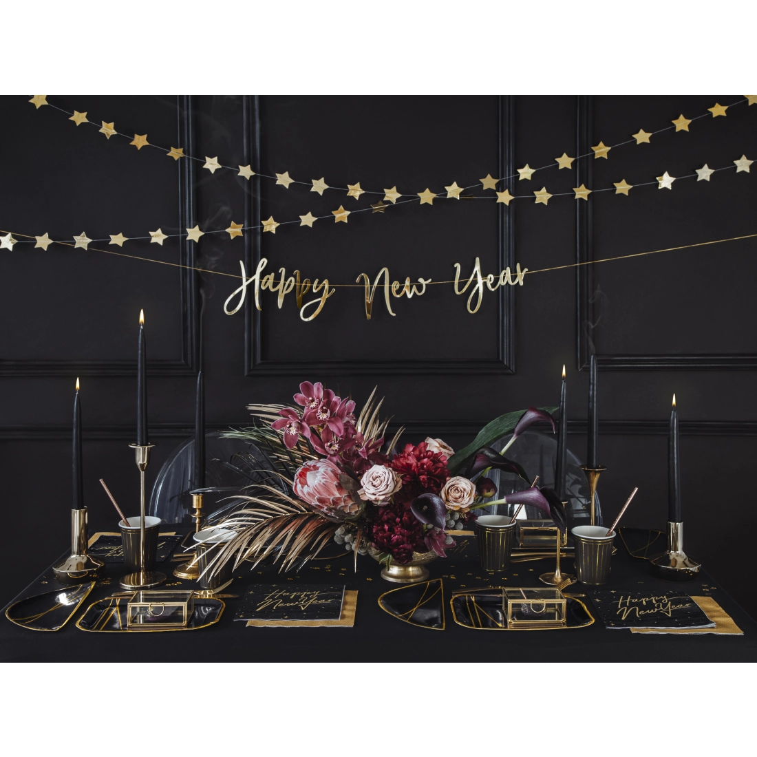 Fekete matt gyertyák gyertyatartóba, 24 cm – 10 darabos készlet, 5 órás égési idő