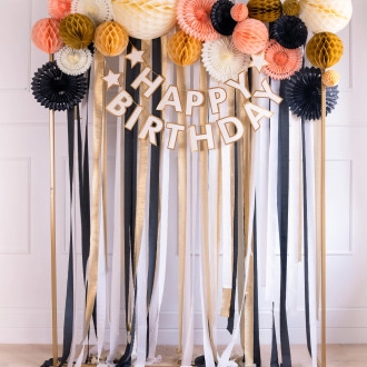 Čierne papierové rozety na dekoráciu, 3 ks, priemer 20–30 cm