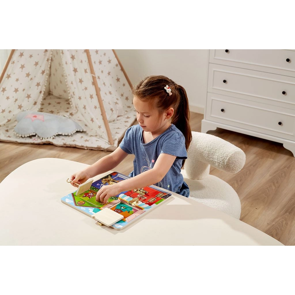 Dětská dřevěná manipulační deska Viga domeček se zámky