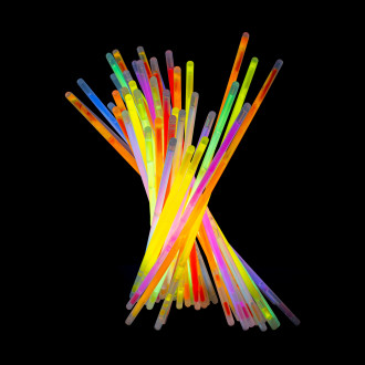 Fluorescenčni svetleči zapestni trakovi 20 cm, mešanica barv, 100 kosov s konektorji