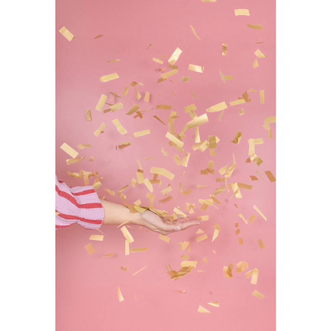 Konfeti top z zlatimi trakovi 20 cm – stisnjen zrak