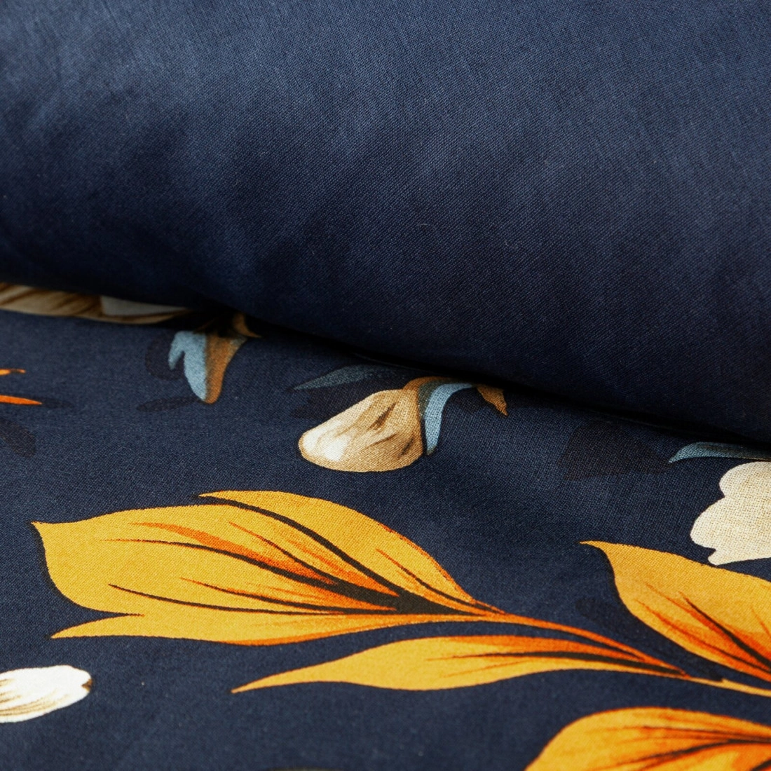 Povlečení 160x200 cm bavlněné renforcé s květinovým motivem, modré a oranžové