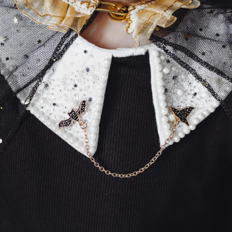 Okrasna broška za ovratnik Netopir in čarovniški klobuk, črna z zlato, 13,5 cm