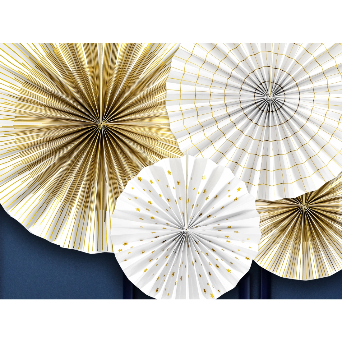 Papirnate dekorativne rozete v beli barvi z zlatim vzorcem, set 4 kosov