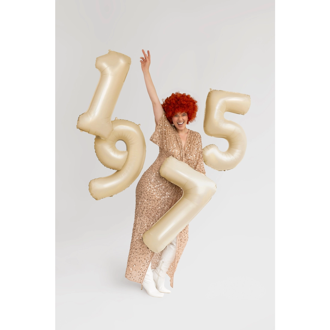 Pernucă afro creț, roșcat intens – accesoriu pentru petrecere