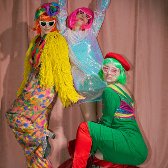 Lasulja Kleopatra neon zelena, srednje dolga z frufrujem