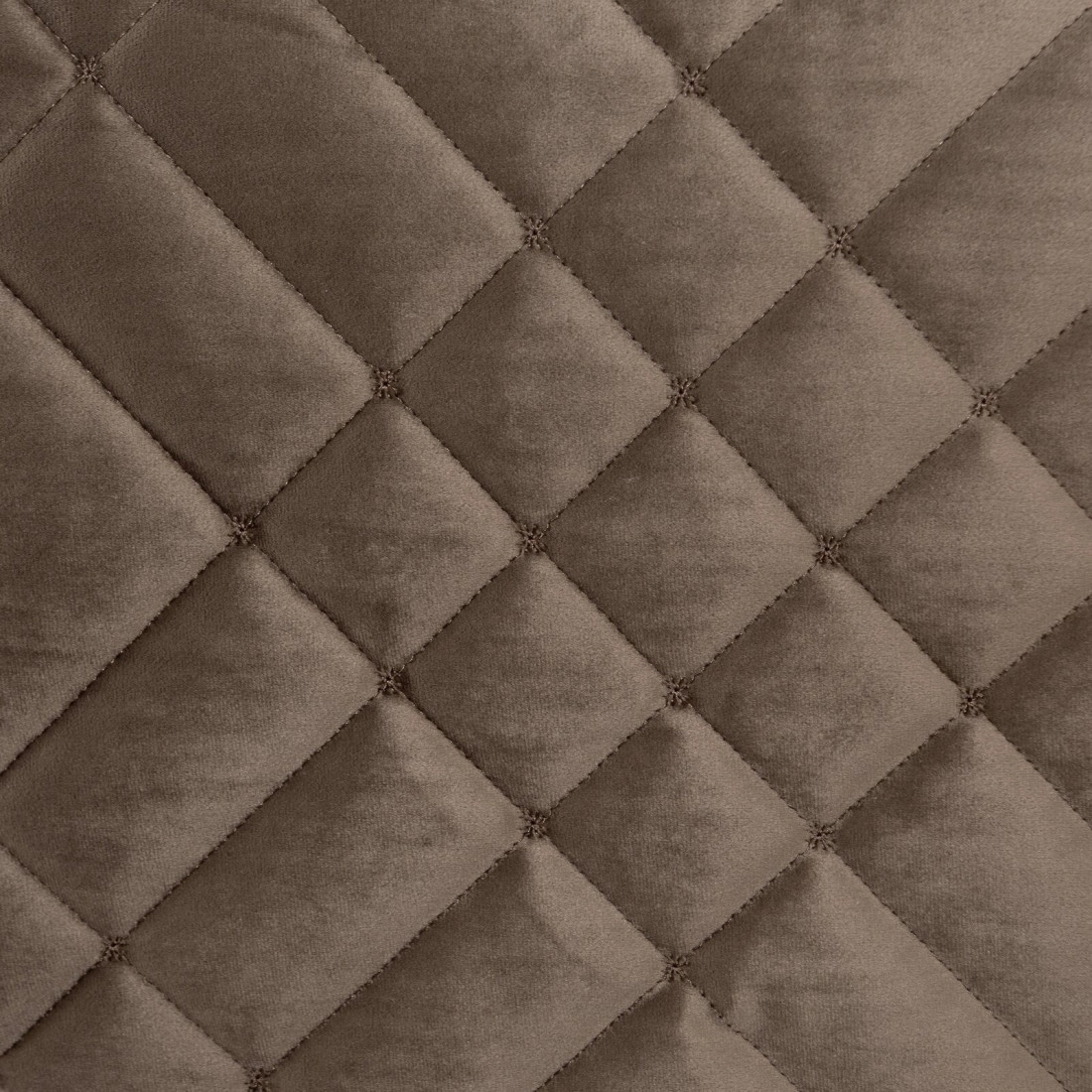 Přehoz 220x240 cm s geometrickým vzorem, hnědý