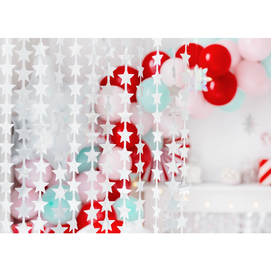 Srebrna party zavesa z folije z zvezdami, 100 x 245 cm