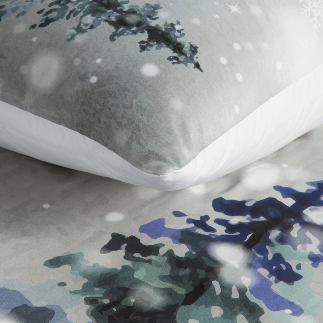 Vianočné obliečky 160x200 cm saténová bavlna, jasnosivé a biele