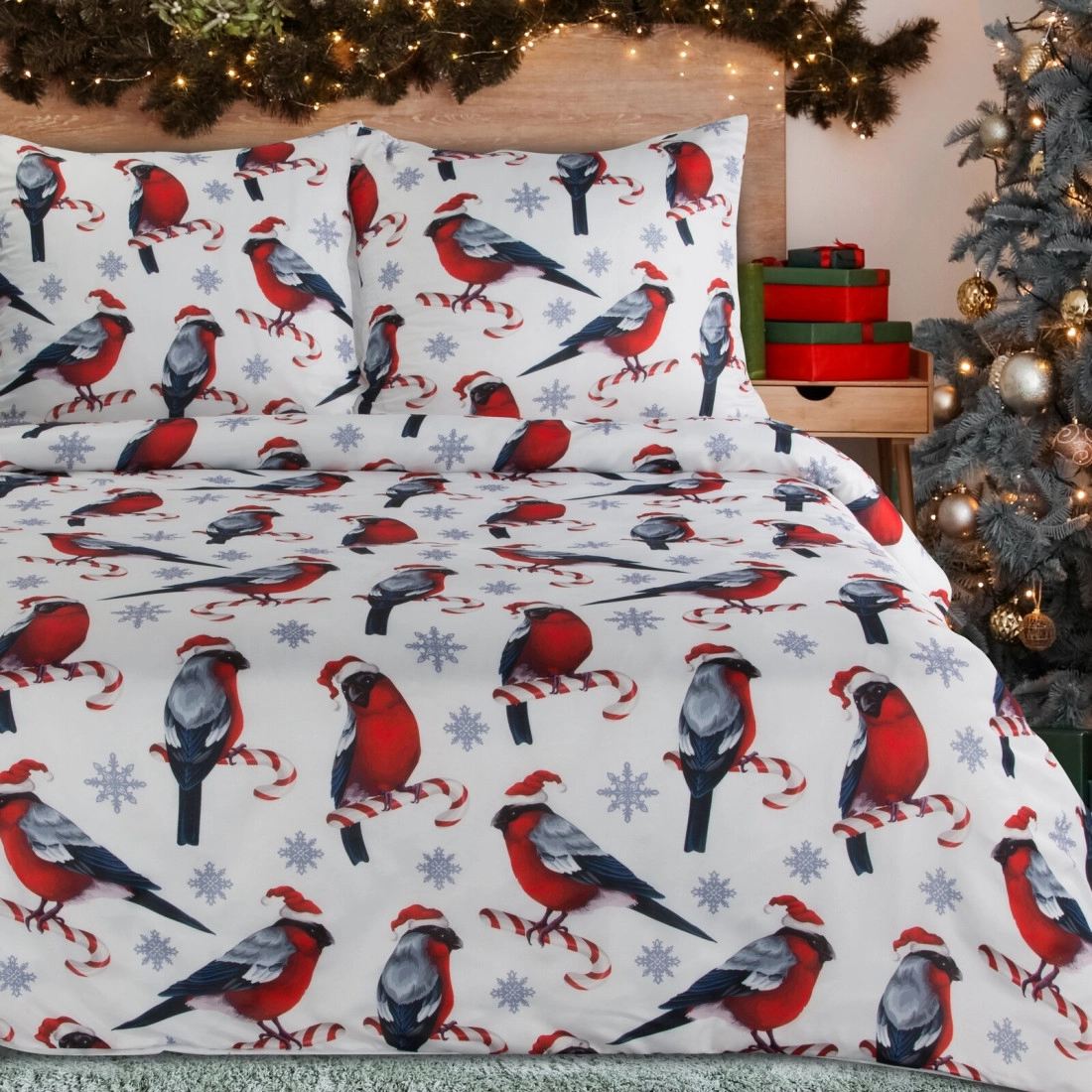 Vianočné obliečky 220x200 cm mikrovláknové, biele a červené