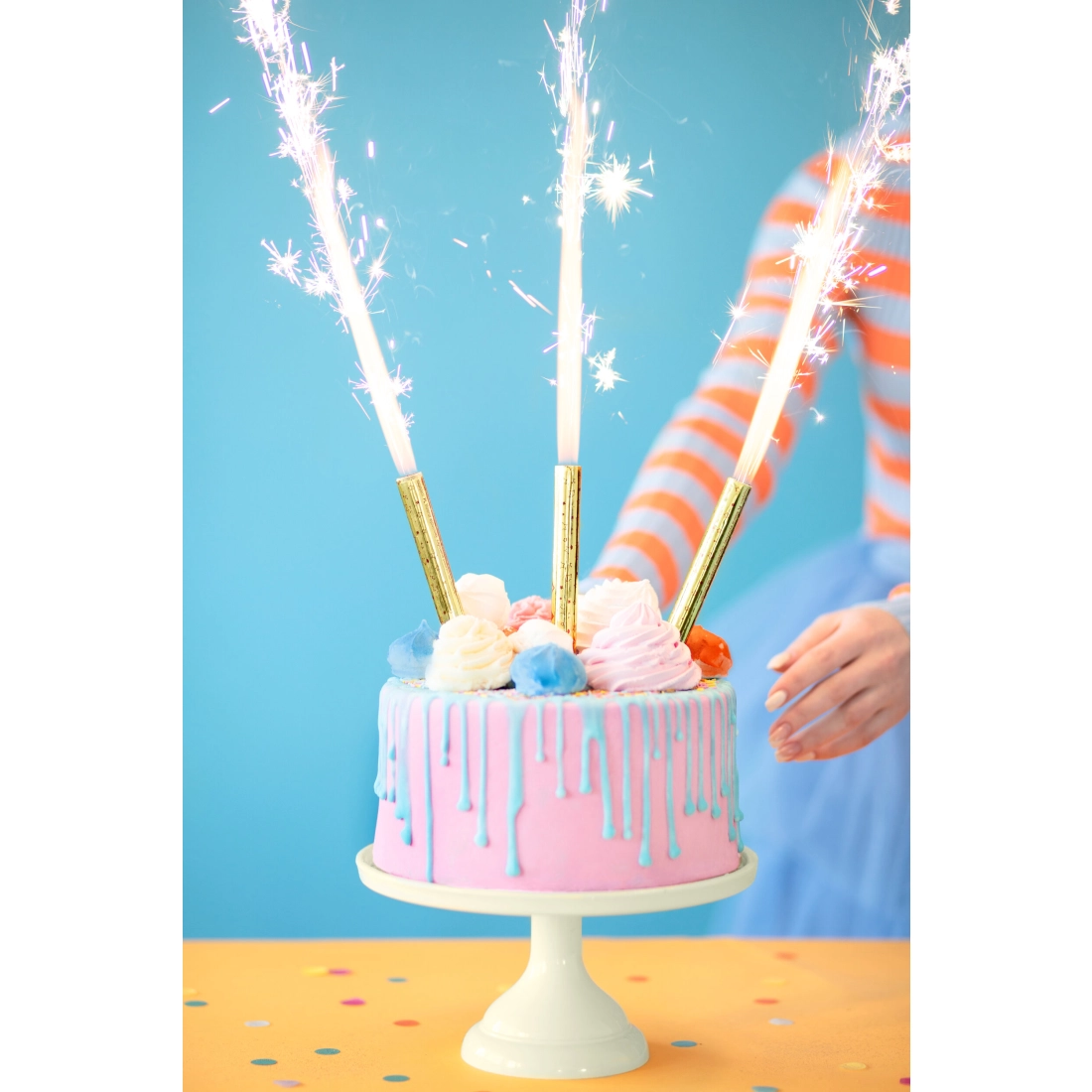 Zlata fontana za torto z zvezdami, 12 cm, 4 kosi v pakiranju