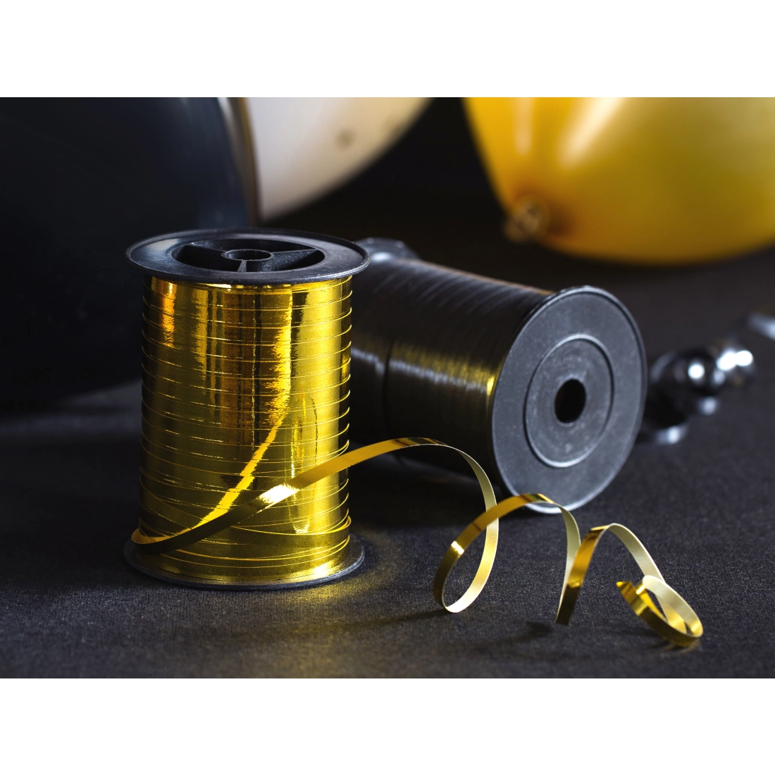 Zlati plastični trak za pakiranje in dekoracijo, 5 mm x 225 m